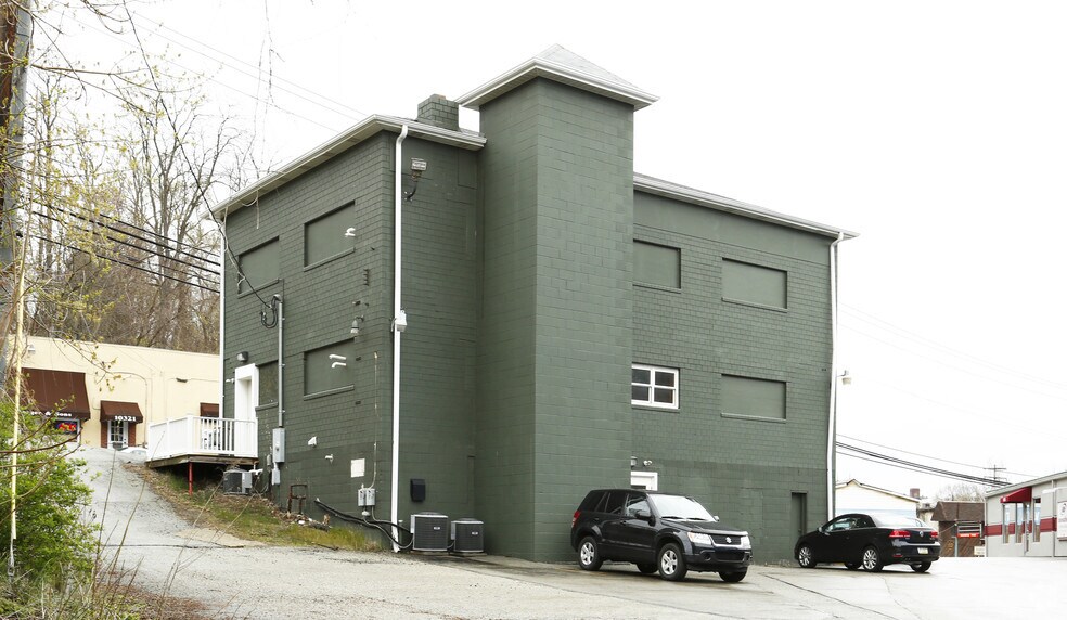 10320 Center Hwy, Irwin, PA à louer - Photo de l’immeuble – Image 2 sur 14