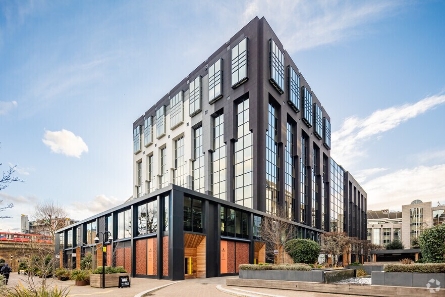 1 Clove Cres, Londres à vendre - Photo principale – Image 1 sur 20