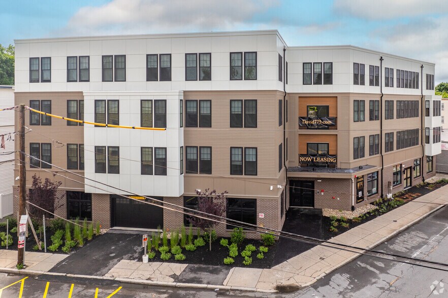 775 Morton St, Mattapan, MA à louer - Photo de l’immeuble – Image 2 sur 4