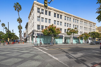 1355 3rd Street Promenade, Santa Monica, CA à louer Photo de l’immeuble– Image 1 sur 7