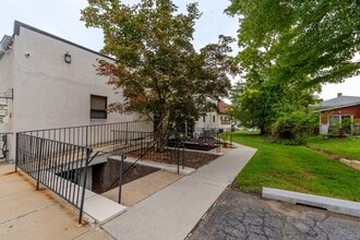 617 Stemmers Run Rd, Essex, MD à louer Photo intérieure– Image 1 sur 23