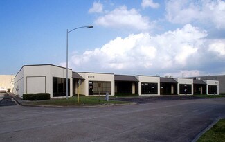 Plus de détails pour 3890 North Fwy, Houston, TX - Local d'activités à louer