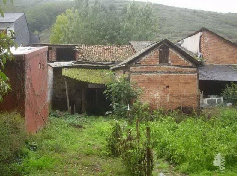 Industriel/Logistique dans León, León à vendre - Photo de l’immeuble – Image 2 sur 4