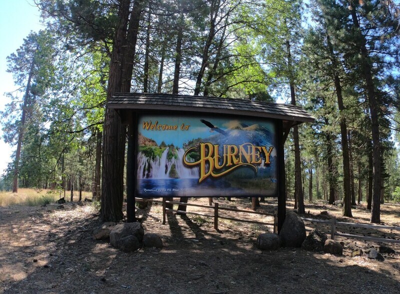 Highway 299, Burney, CA à vendre - Autre – Image 2 sur 5