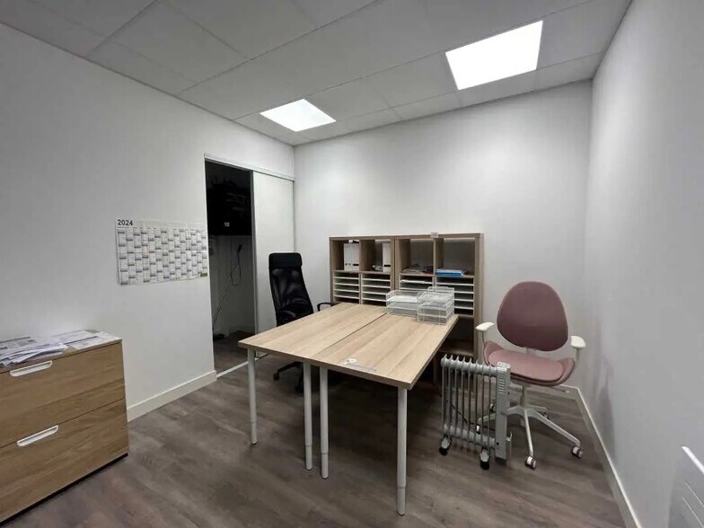 Local commercial dans Saint-Quentin à louer - Photo de l’immeuble – Image 2 sur 11