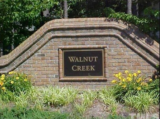 201 Winding Wood Dr, Clayton, NC à vendre - Photo principale – Image 1 sur 3