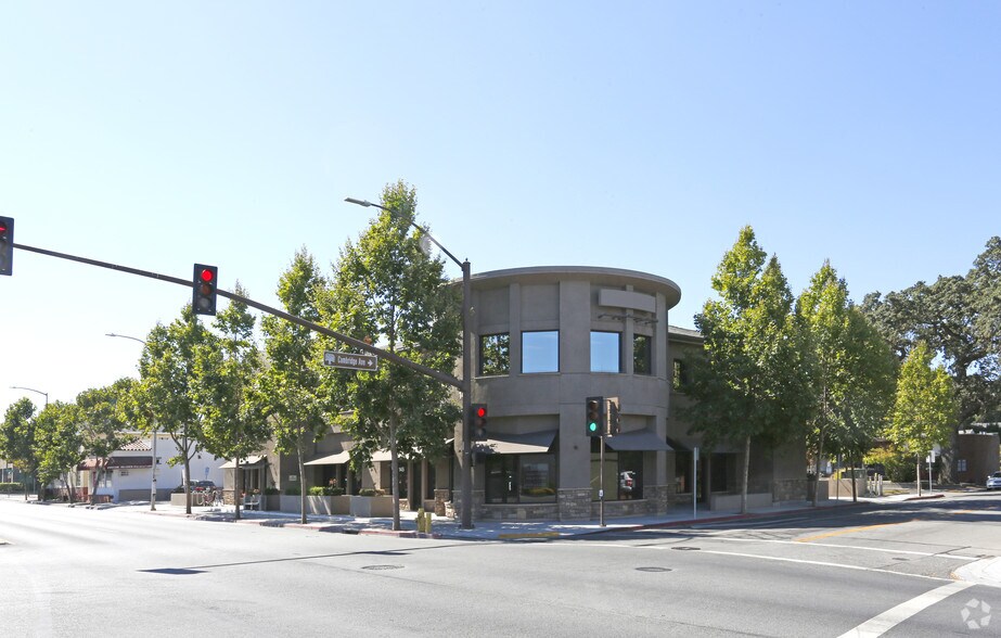 145 El Camino Real, Menlo Park, CA à louer - Photo de l’immeuble – Image 1 sur 13