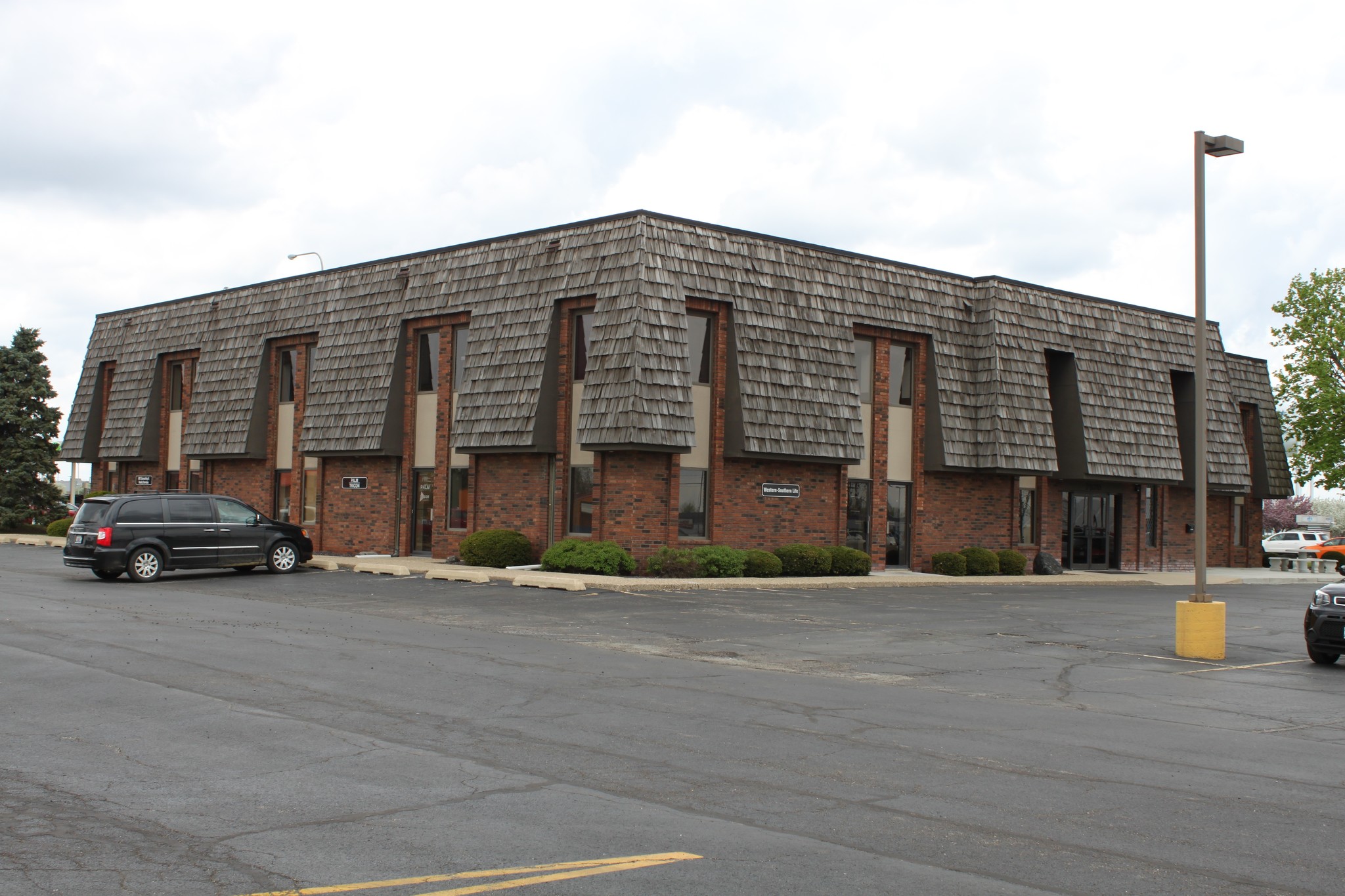 7820 N University St, Peoria, IL à louer Photo de l’immeuble– Image 1 sur 13