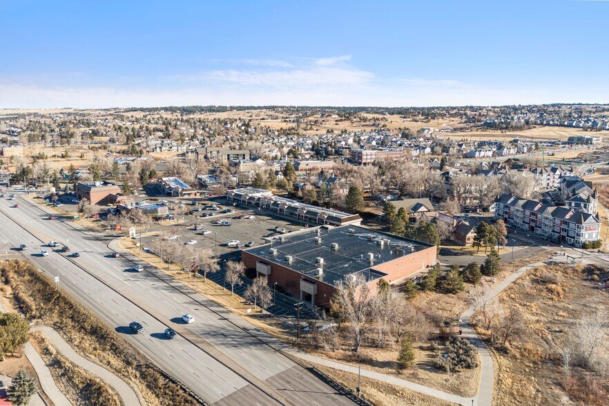10920 S Parker Rd, Parker, CO à louer - Photo de l’immeuble – Image 2 sur 4