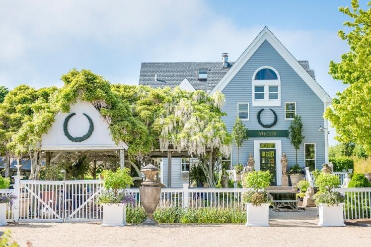 257 County Road 39a, Southampton, NY à louer - Photo de l’immeuble – Image 2 sur 23