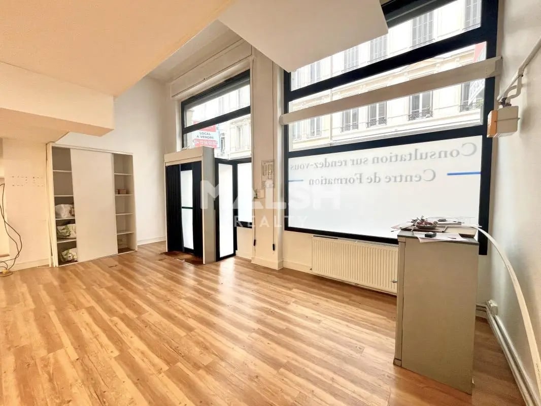 Local commercial dans Lyon à vendre Photo intérieure– Image 1 sur 11