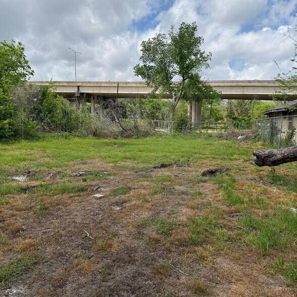 2117 Kirk St, Houston, TX à vendre - Photo de l’immeuble – Image 1 sur 2