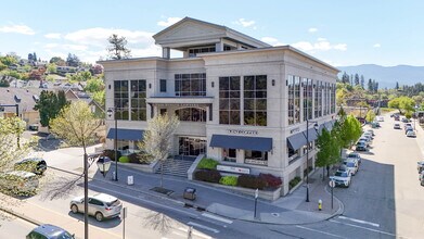 2706 30 Av, Vernon, BC à louer Photo de l’immeuble– Image 1 sur 14