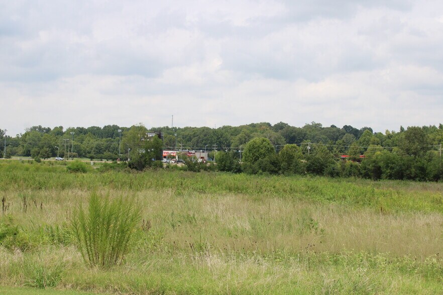 00 High 305, Olive Branch, MS à vendre - Photo principale – Image 1 sur 10