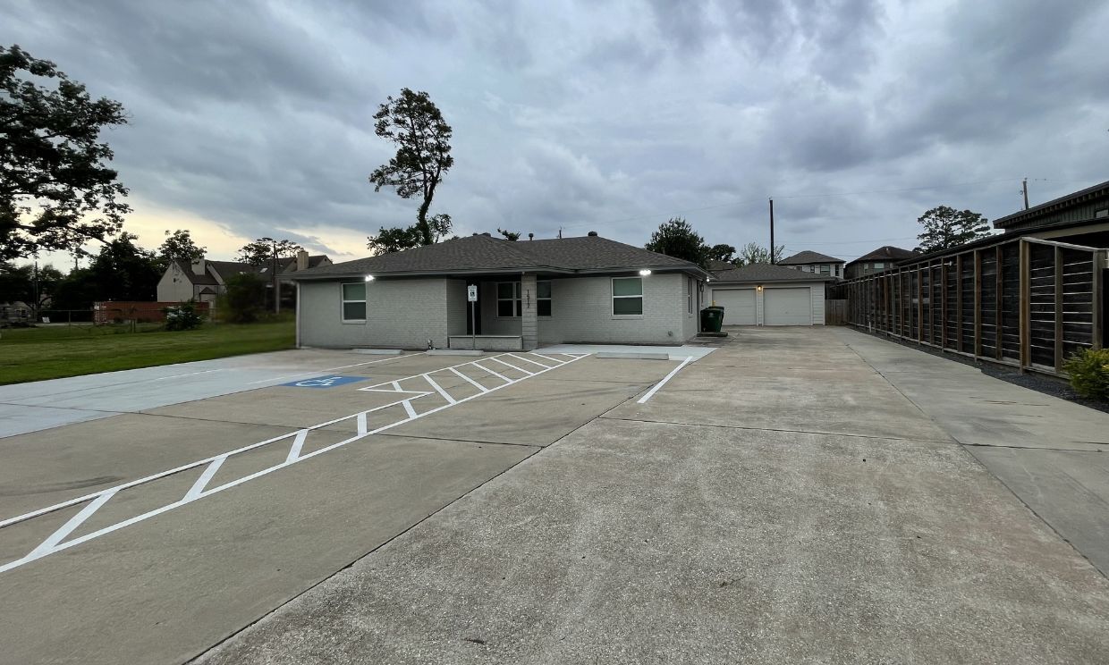 1517 Antoine Dr, Houston, TX à louer Photo de l’immeuble– Image 1 sur 22