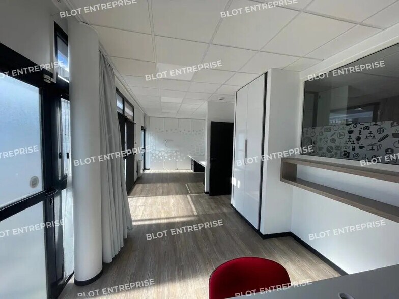 Bureau dans Lorient à vendre - Photo intérieure – Image 3 sur 13