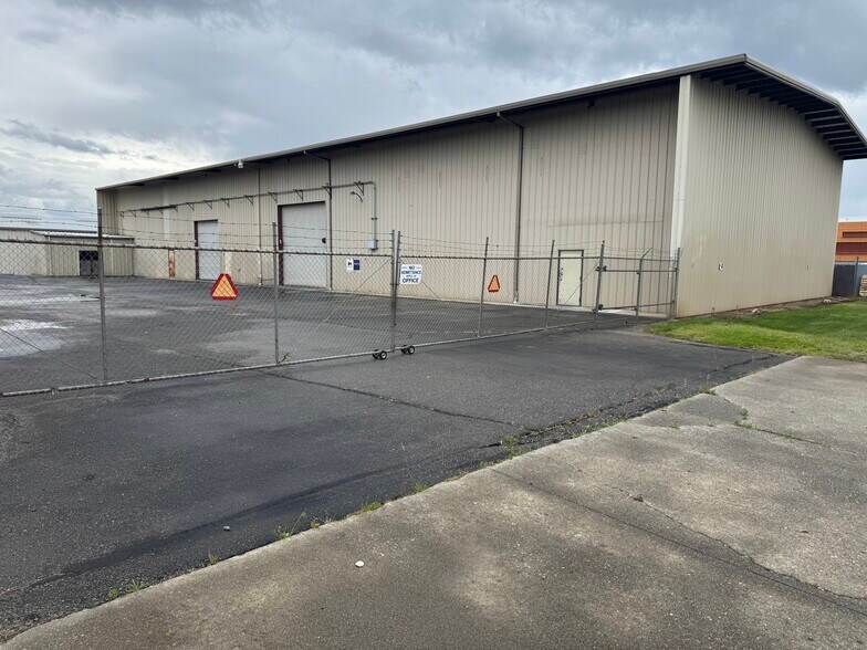 295 Convair Ave, Chico, CA à vendre - Photo de l’immeuble – Image 2 sur 15