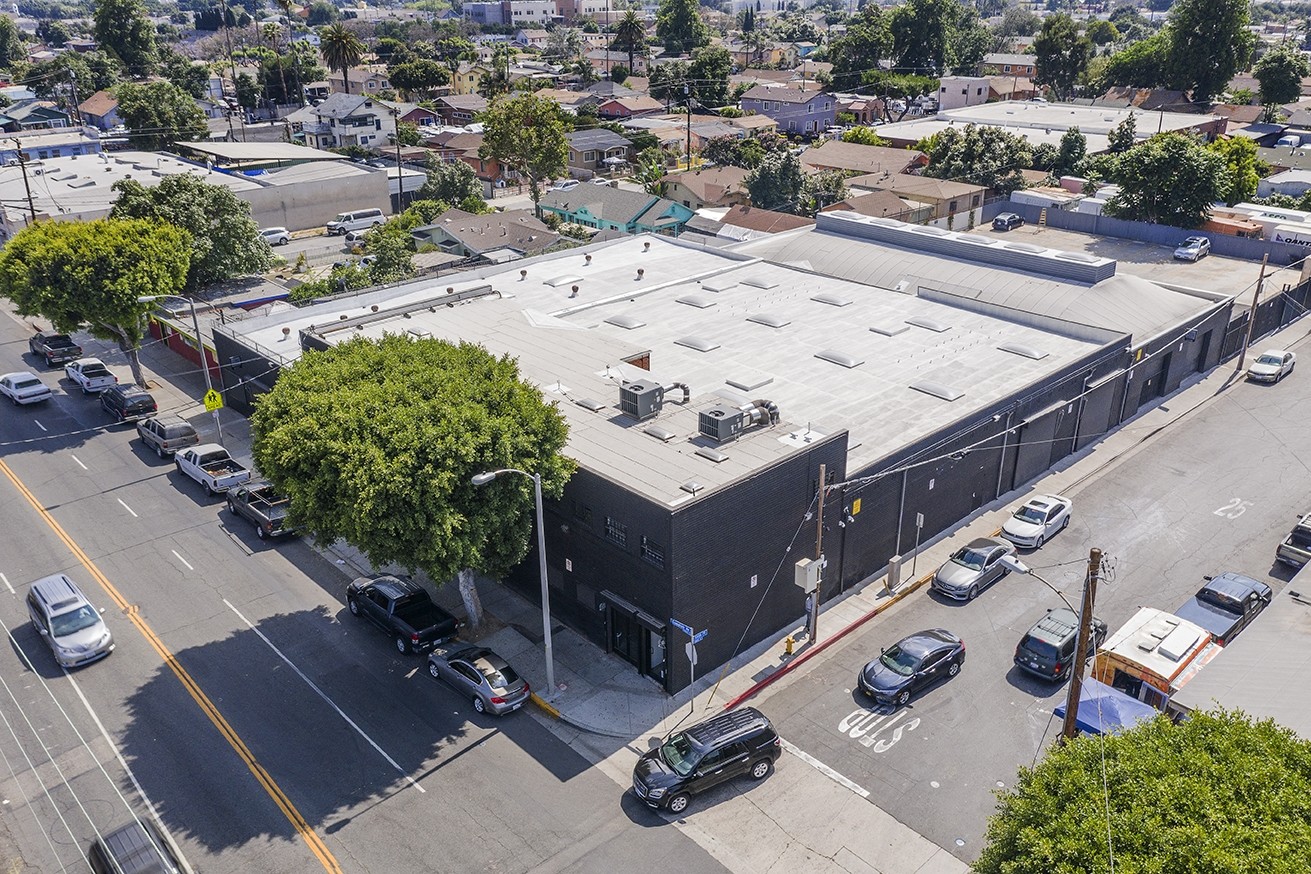 1458 E 58th Pl, Los Angeles, CA à louer Aérien– Image 1 sur 48
