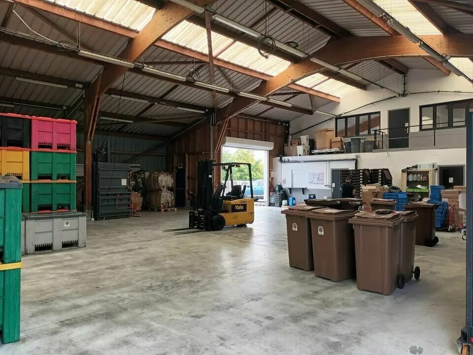 Local d'activités dans Montivilliers à vendre Photo de l’immeuble– Image 1 sur 5