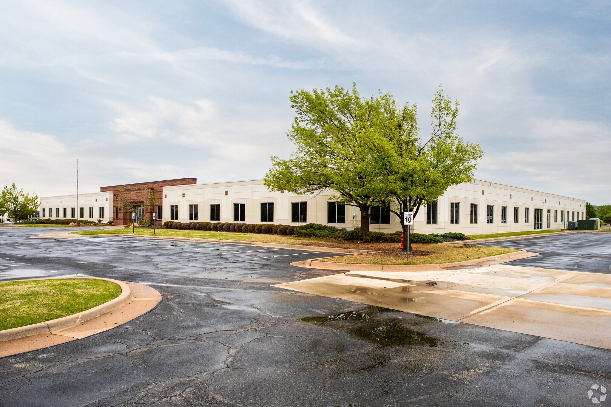 14400 Bogert Pky, Oklahoma City, OK à louer Photo de l’immeuble– Image 1 sur 6