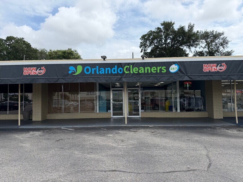 321 E Michigan St, Orlando, FL à louer - Photo de l’immeuble – Image 2 sur 13