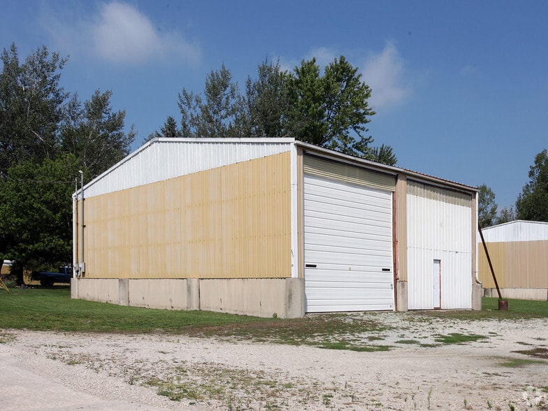 3800 S Meeker Ave, Muncie, IN à vendre - Photo de l’immeuble – Image 2 sur 7