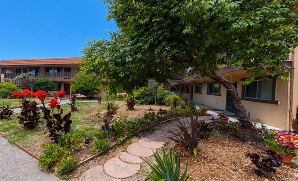 6015 Montecito Blvd, Santa Rosa, CA à vendre - Photo de l’immeuble – Image 3 sur 15