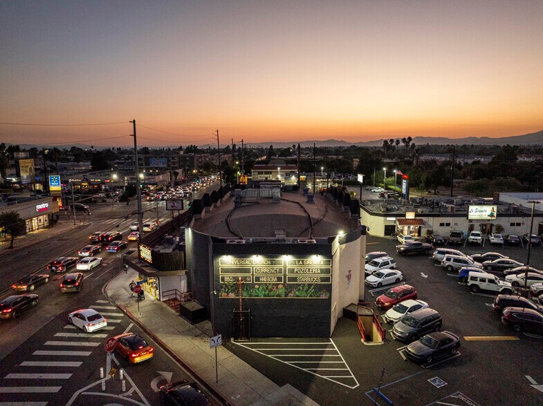 9110 Van Nuys Blvd, Panorama City, CA à louer - Photo de l’immeuble – Image 3 sur 12