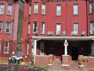 Plus de détails pour 96 Overlook Pl, Newburgh, NY - Logement à vendre