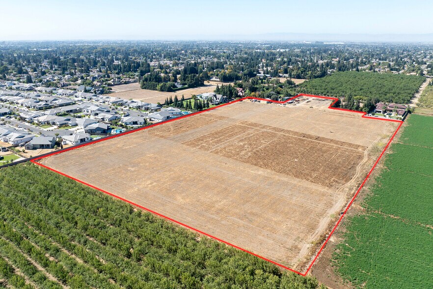 2880 N Quincy Rd, Turlock, CA à vendre - Photo de l’immeuble – Image 3 sur 6