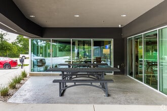 2451 W Grapevine Mills Cir, Grapevine, TX à louer Photo intérieure– Image 2 sur 10