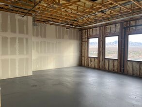 550-570 W Pioneer Blvd, Mesquite, NV à louer Photo intérieure– Image 2 sur 2