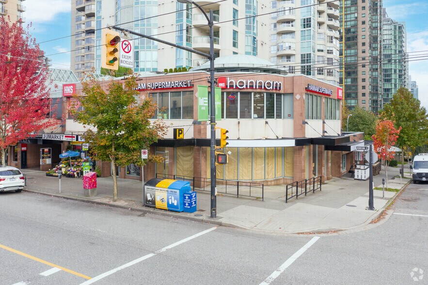 1301-1339 Robson St, Vancouver, BC à vendre - Photo de l’immeuble – Image 3 sur 8