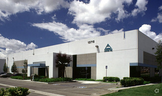 Plus de détails pour 13710 Ramona Ave, Chino, CA - Industriel/Logistique à louer