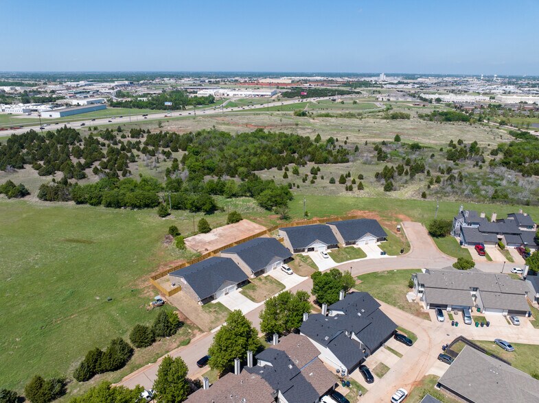 11501 N Oklahoma Ave, Oklahoma City, OK à vendre - Photo principale – Image 1 sur 28