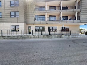 225 River Centre Landing, Jasper, IN à louer Photo de l’immeuble– Image 2 sur 13