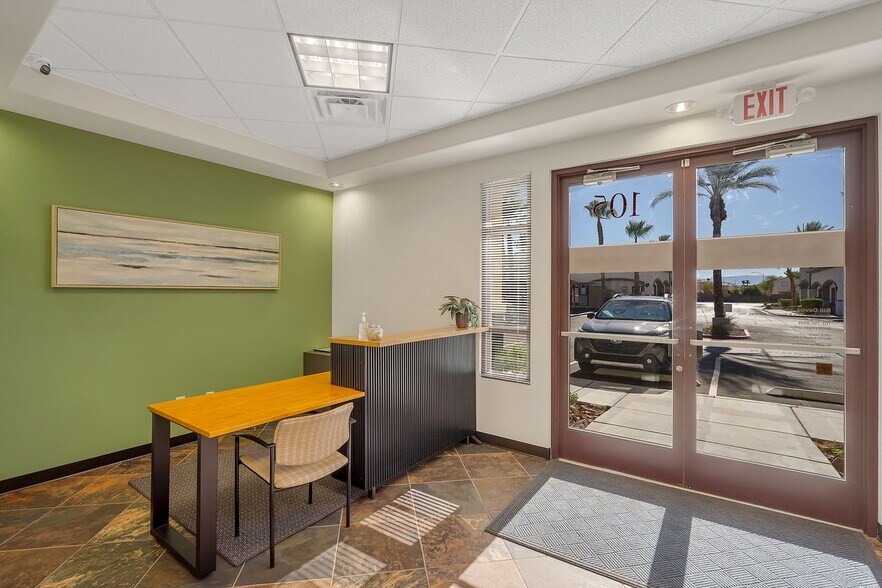 8840 S Maryland Pky, Las Vegas, NV à vendre - Photo de l’immeuble – Image 3 sur 11