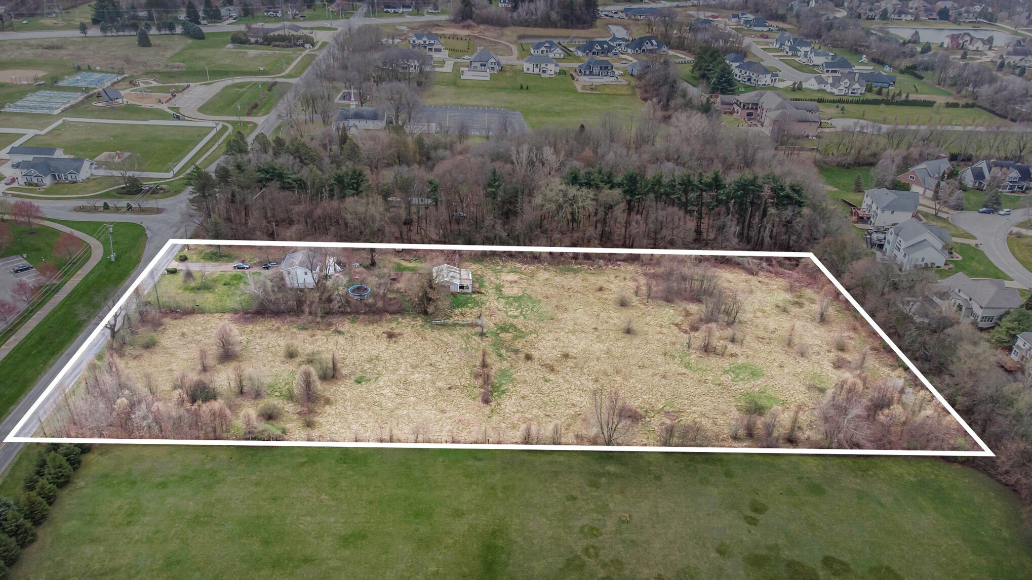 51405 Elm Rd, Granger, IN à vendre Aérien– Image 1 sur 9