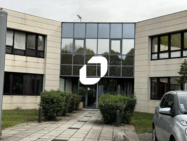 Plus de détails pour Bureau à louer