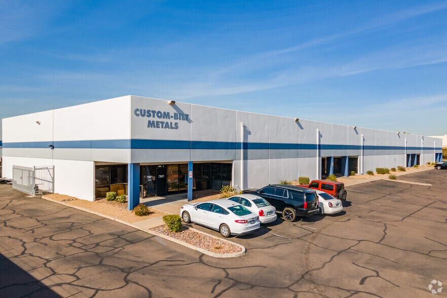 4901 W Van Buren St, Phoenix, AZ à louer - Photo de l’immeuble – Image 2 sur 11
