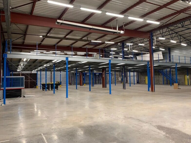 Local d’activités dans Morangis à louer - Photo intérieure – Image 2 sur 5