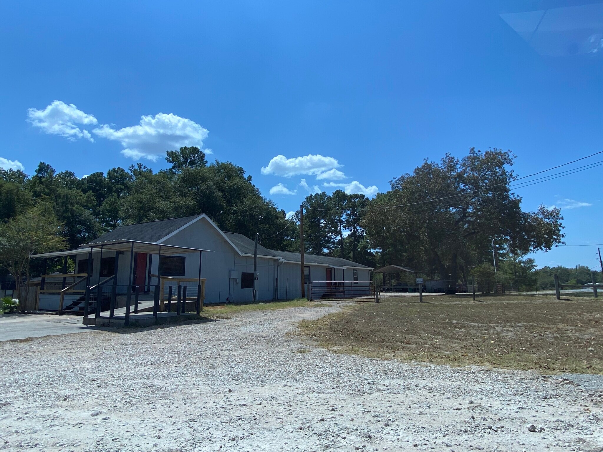 13301 Fm 2432 Rd, Willis, TX à louer Photo de l’immeuble– Image 1 sur 12