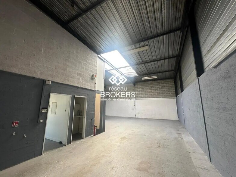 Industriel/Logistique dans Saint-Leu-la-Forêt à louer - Photo intérieure – Image 2 sur 3
