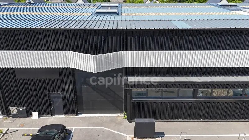 Local d'activités dans Caen à vendre - Photo de l’immeuble – Image 2 sur 11