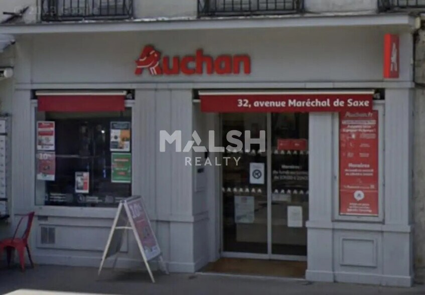 Local commercial dans Lyon à louer - Photo de l’immeuble – Image 1 sur 5
