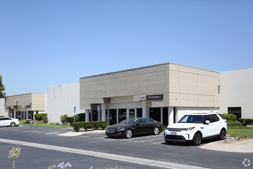 5425-5445 E La Palma Ave, Anaheim, CA à louer - Photo principale – Image 1 sur 14