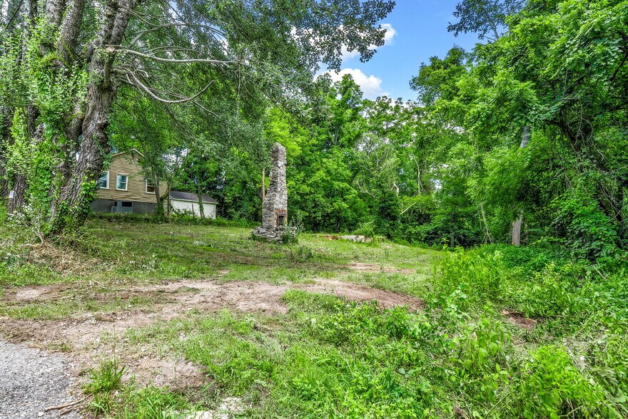 123 Church Ct, Clarksville, TN à vendre - Photo de l’immeuble – Image 3 sur 11