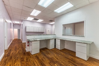 1425 Viscaya Pky, Cape Coral, FL à louer Photo intérieure– Image 2 sur 12