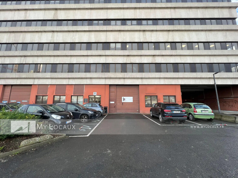 Local d’activités dans Nanterre à louer - Photo de l’immeuble – Image 1 sur 6