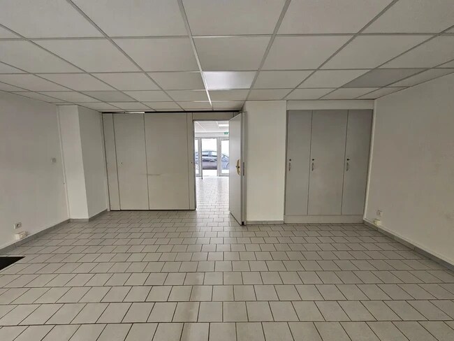 Plus de détails pour Bureau à louer